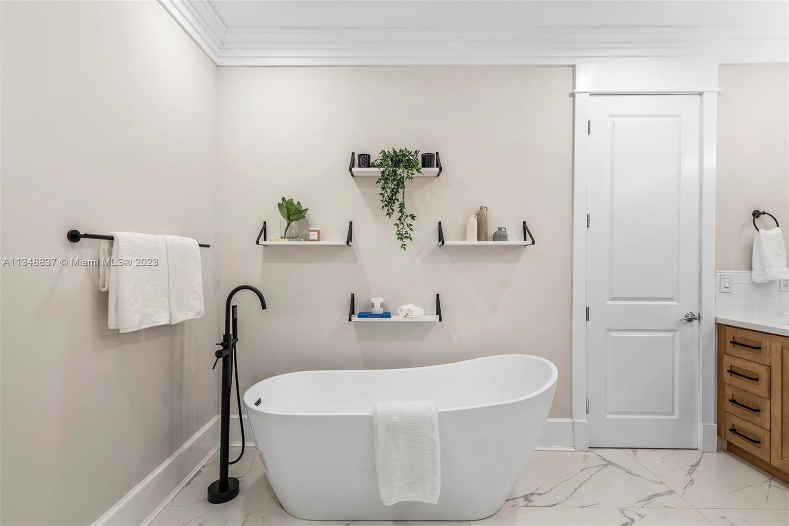 CRAWFORD GROVES ESTATES - Residential