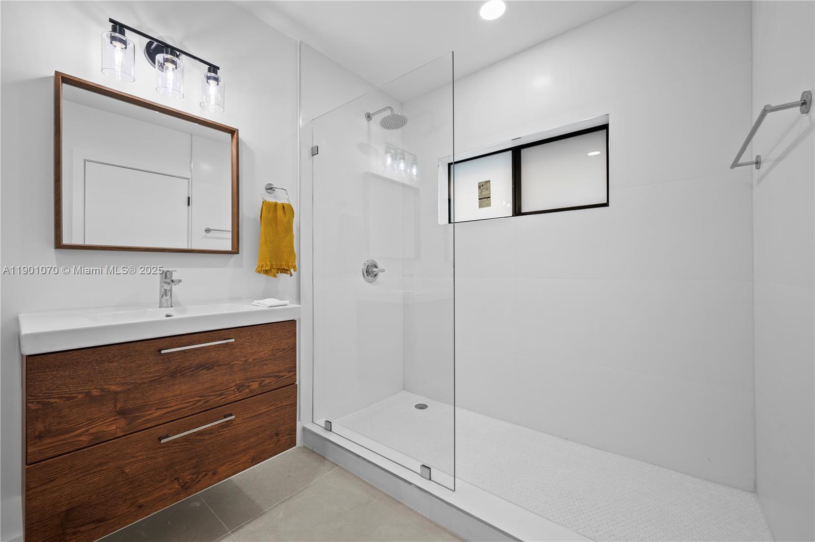 LAKE VIEW RIDGE - Residential Lease