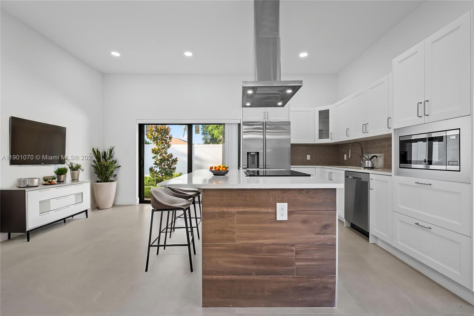 LAKE VIEW RIDGE - Residential Lease