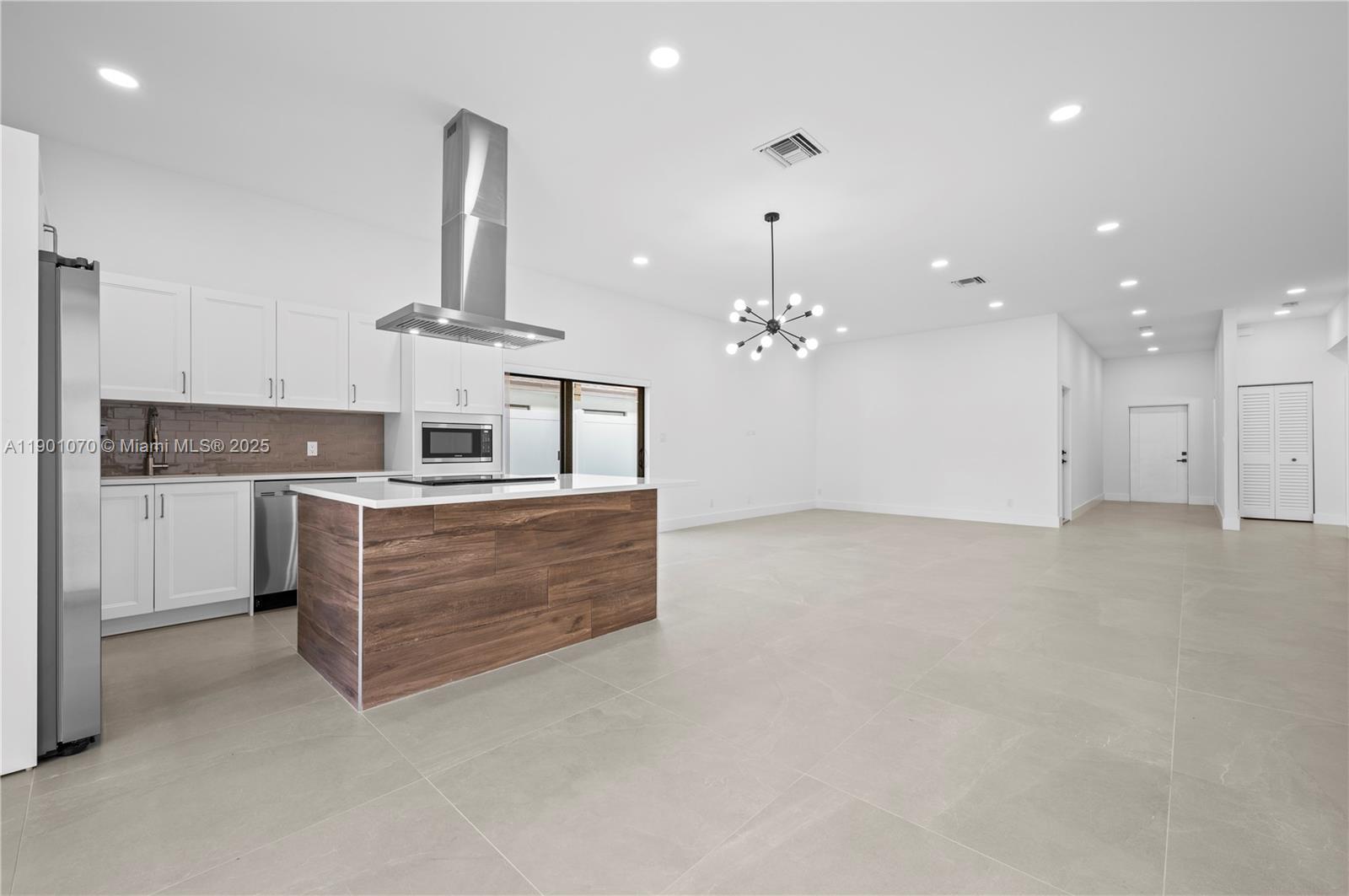 LAKE VIEW RIDGE - Residential Lease