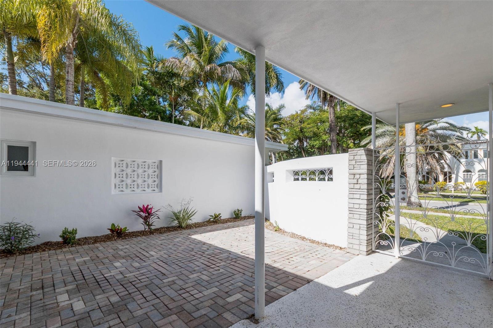 BAYSHORE UNIT NO 3 - Residential Lease