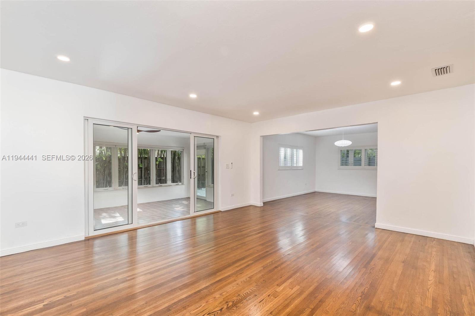 BAYSHORE UNIT NO 3 - Residential Lease