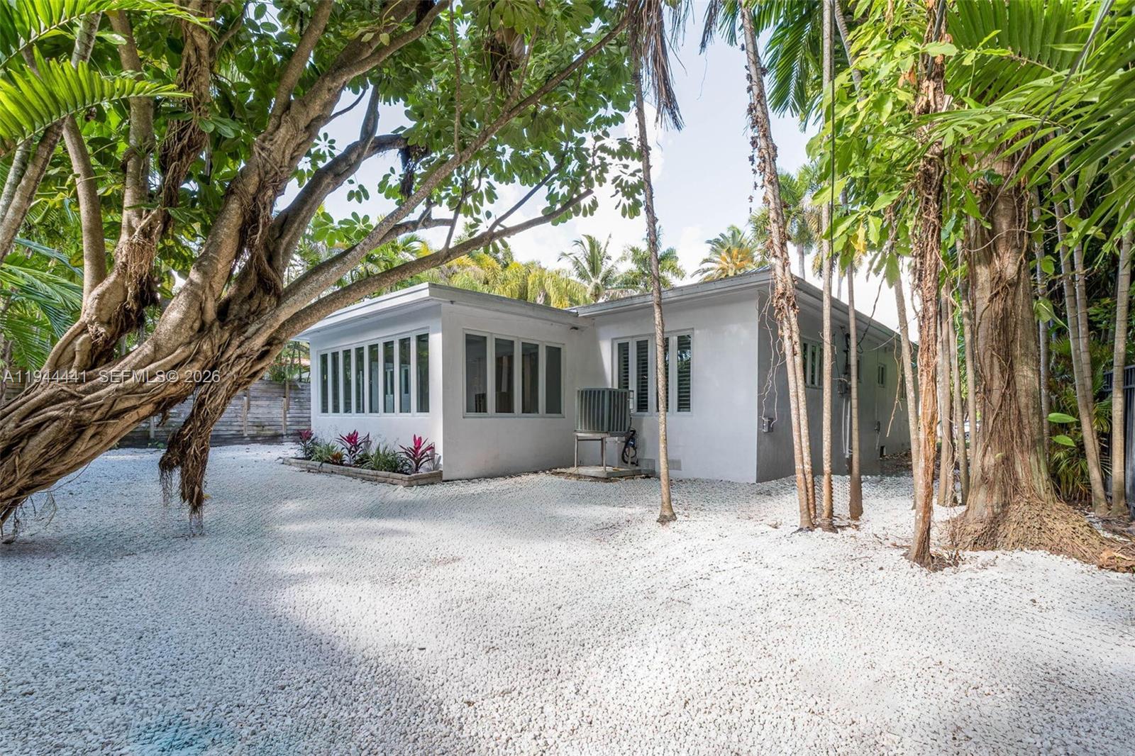 BAYSHORE UNIT NO 3 - Residential Lease