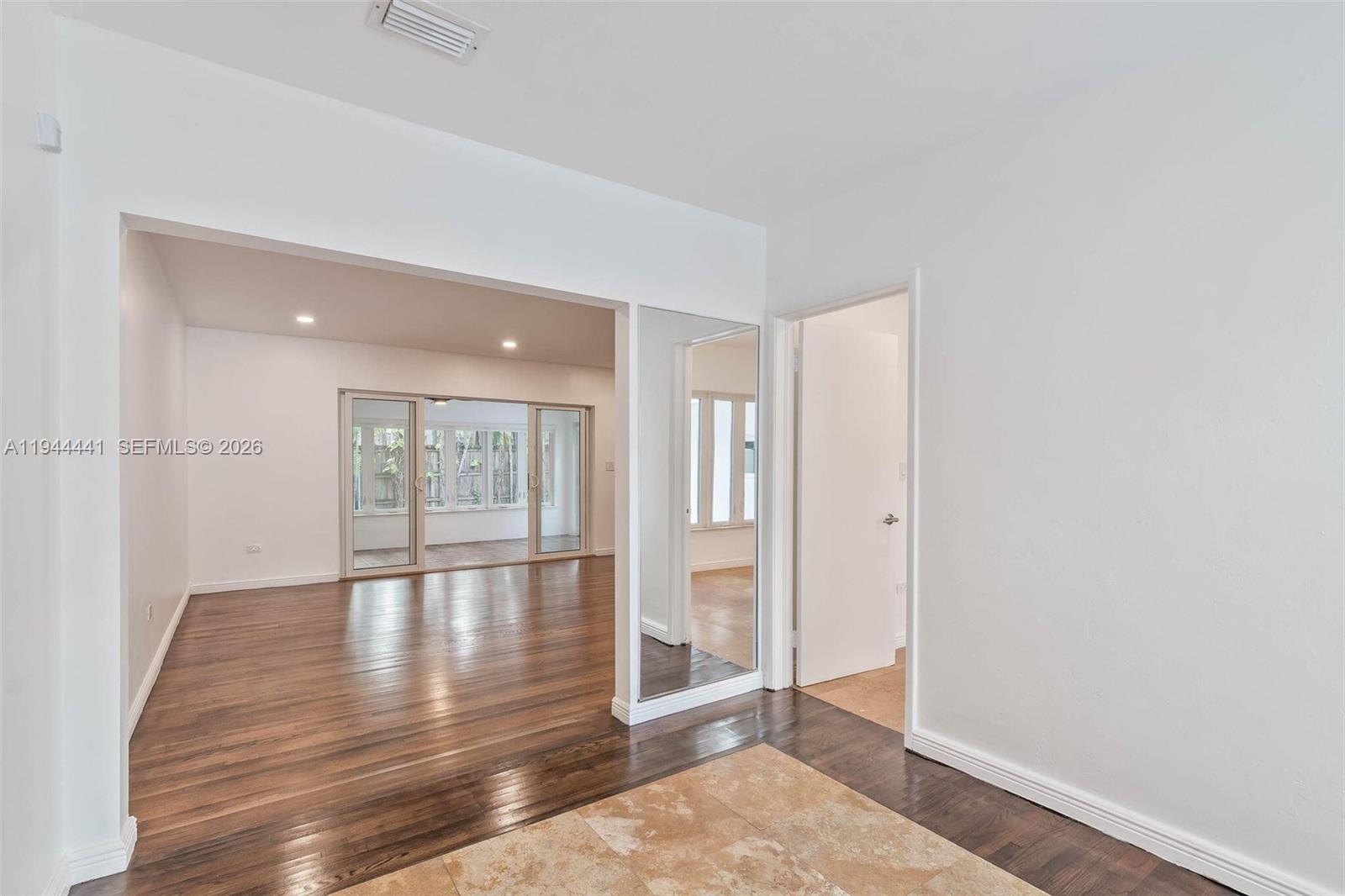 BAYSHORE UNIT NO 3 - Residential Lease