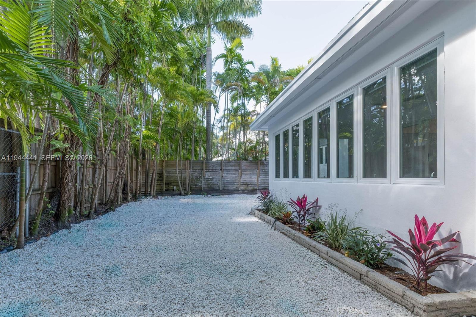 BAYSHORE UNIT NO 3 - Residential Lease