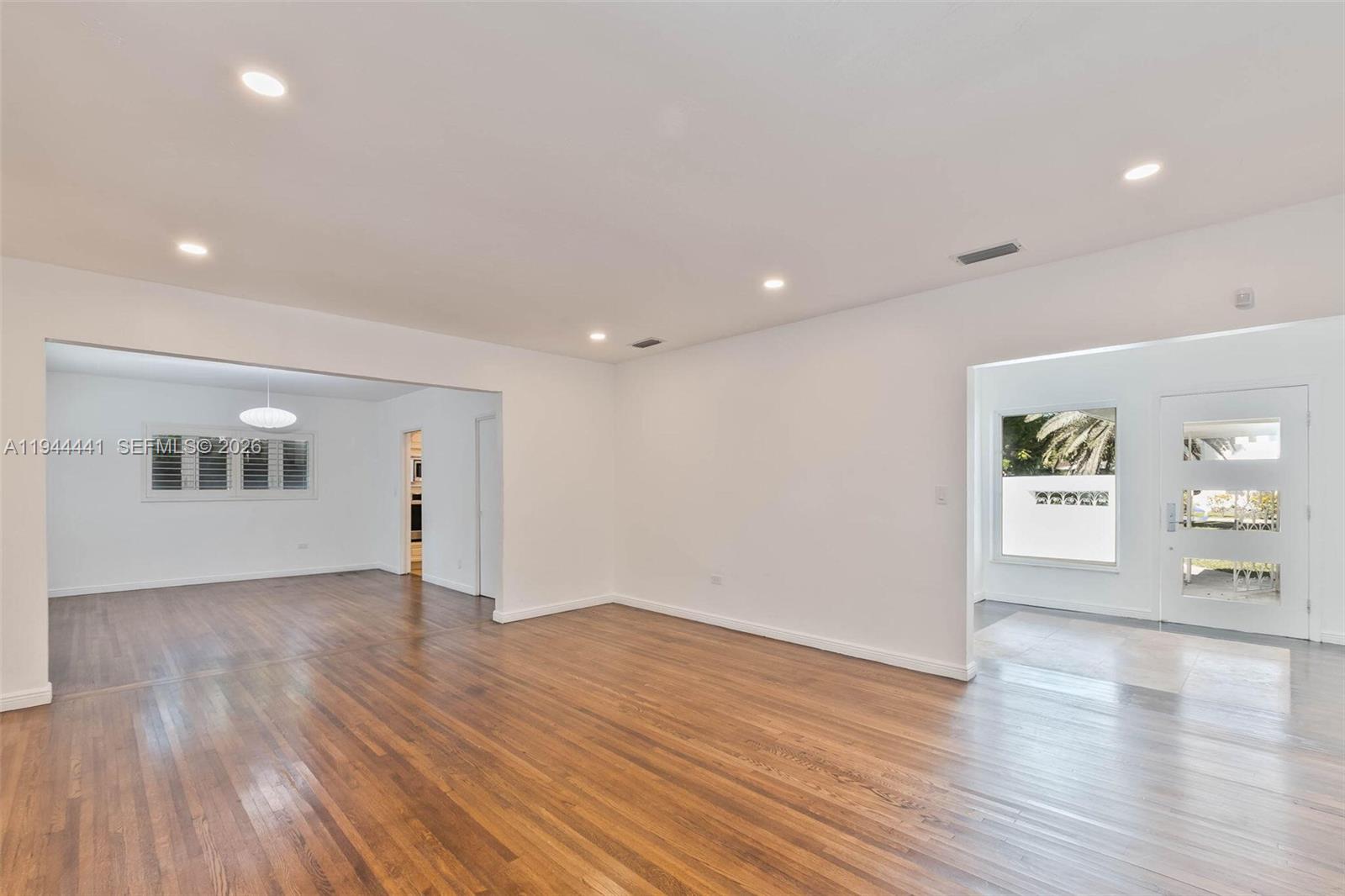 BAYSHORE UNIT NO 3 - Residential Lease