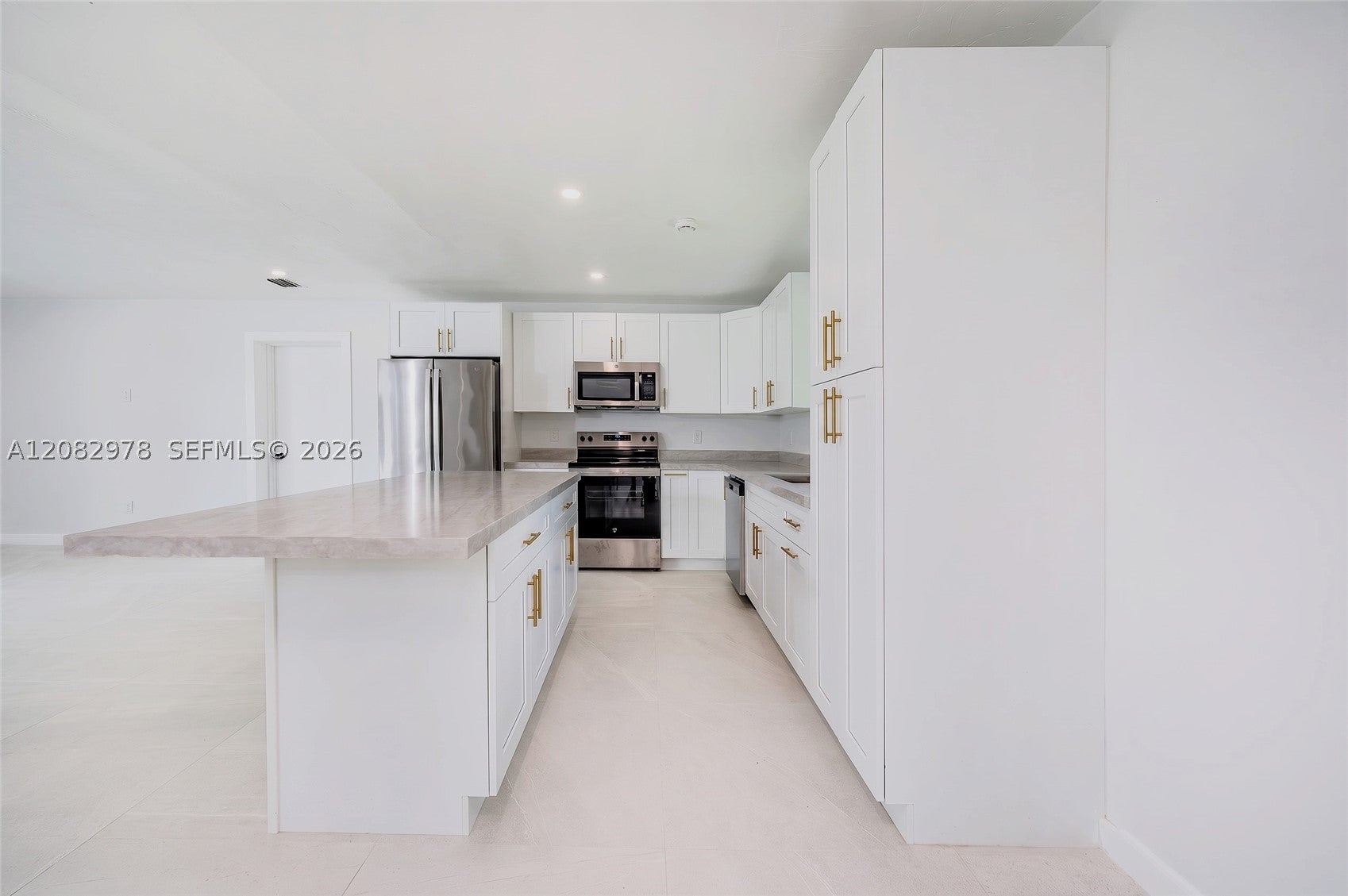 10441 SW 46th Ter