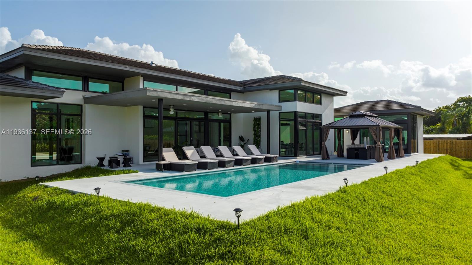 FLA FRUIT LANDS CO - Residential