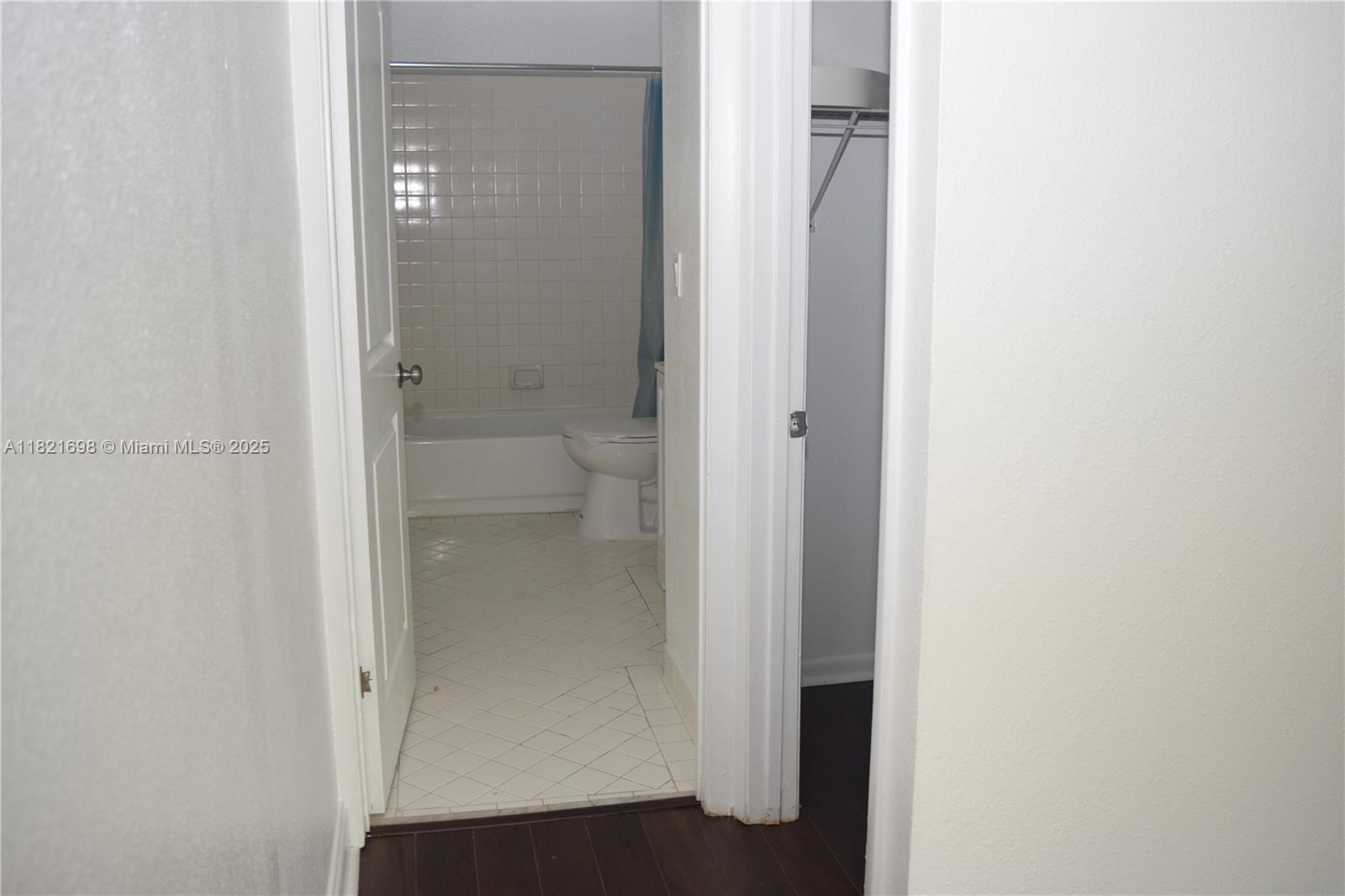SUMMER LAKE - Residential Lease