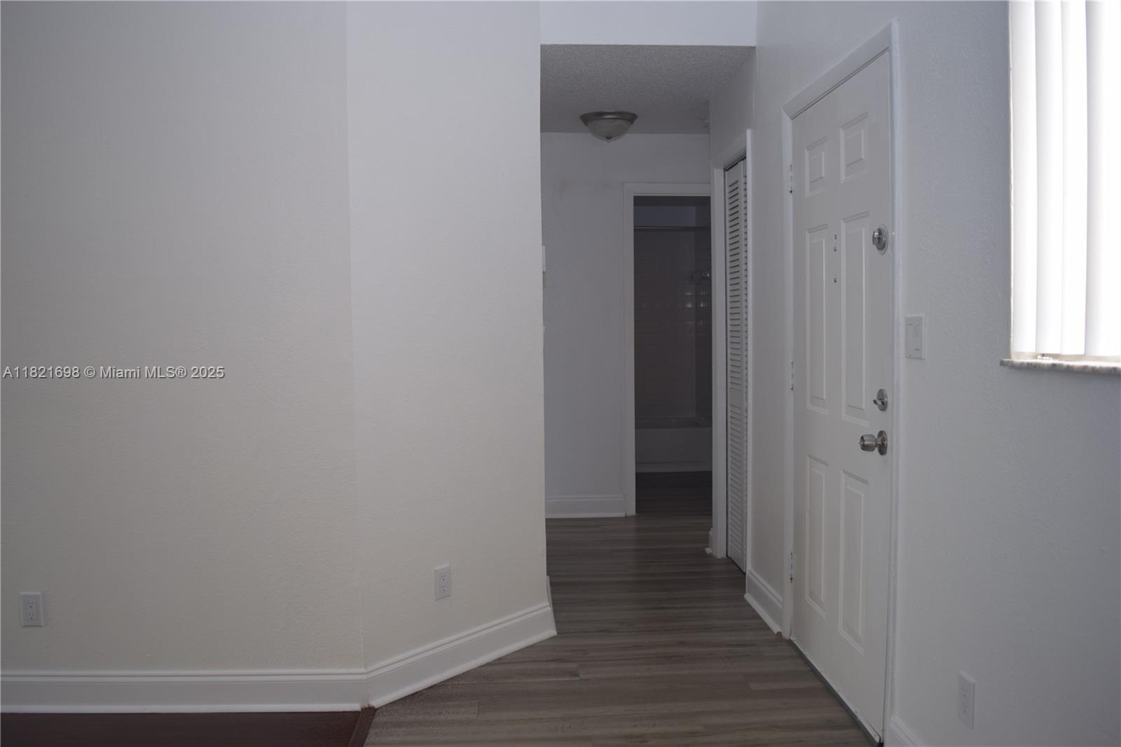 SUMMER LAKE - Residential Lease