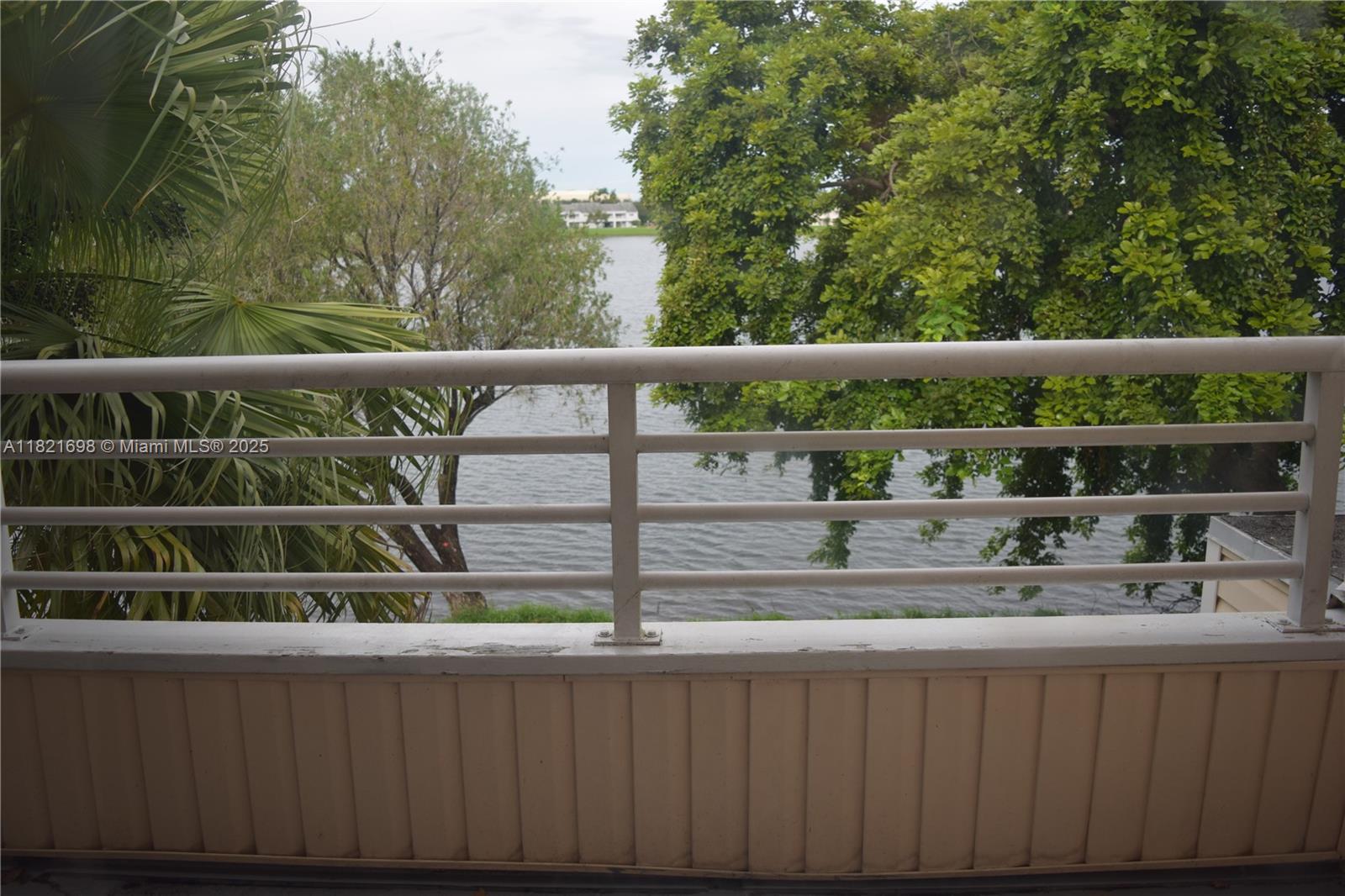 SUMMER LAKE - Residential Lease