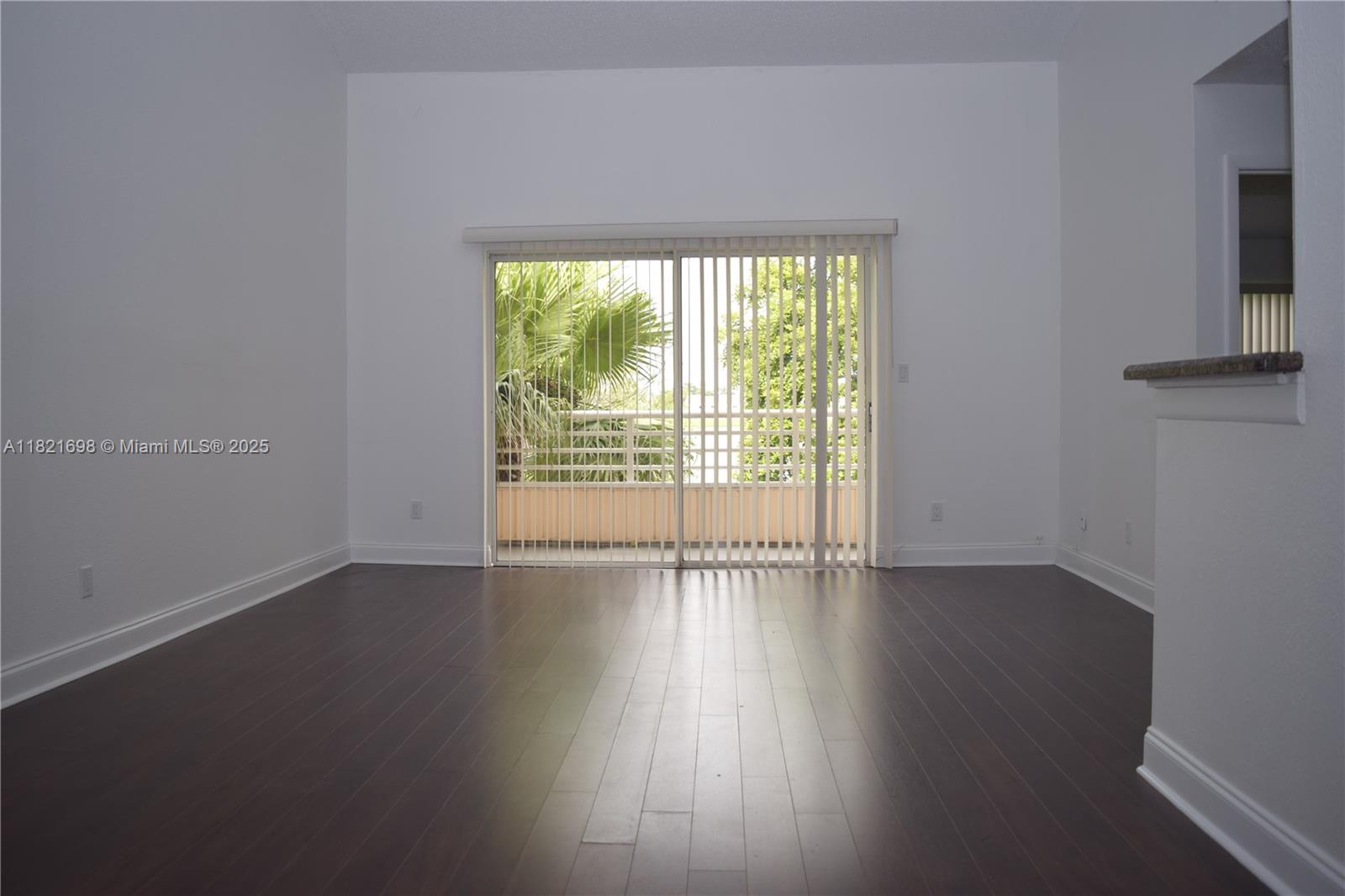SUMMER LAKE - Residential Lease