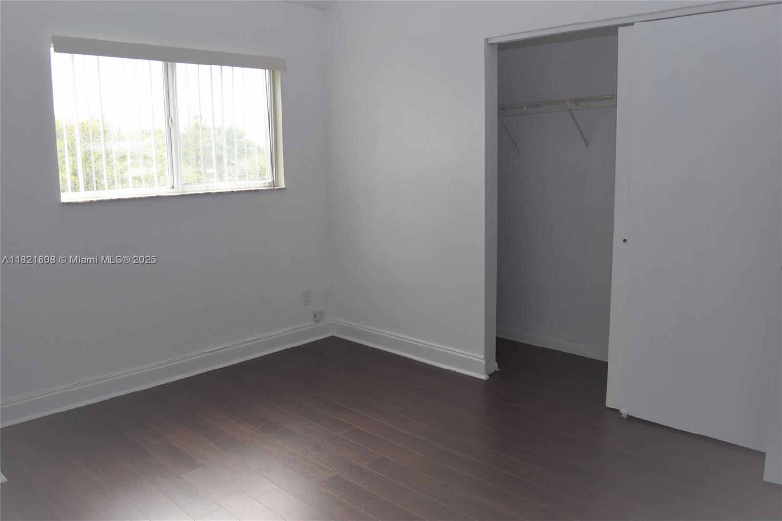 SUMMER LAKE - Residential Lease