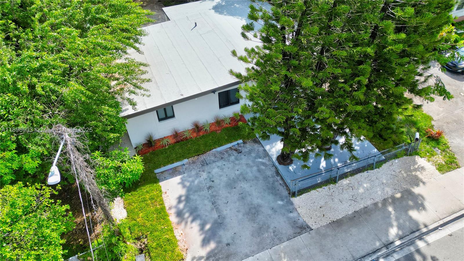 MIDDLE RIVER GARDENS - Residential