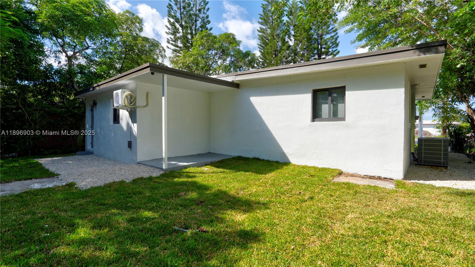 MIDDLE RIVER GARDENS - Residential