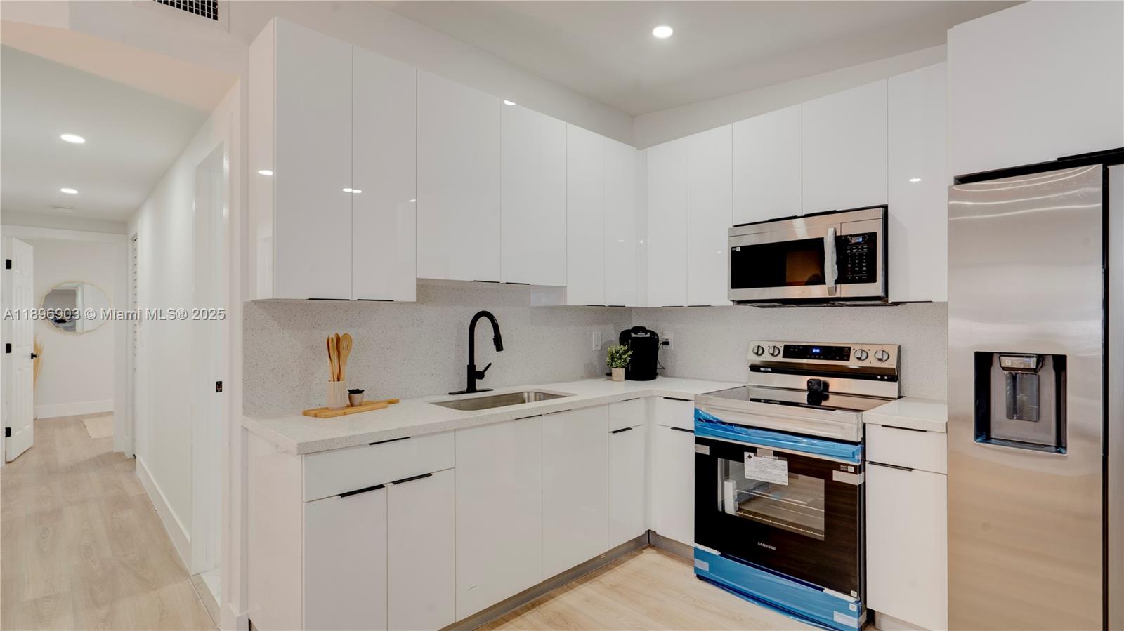 MIDDLE RIVER GARDENS - Residential