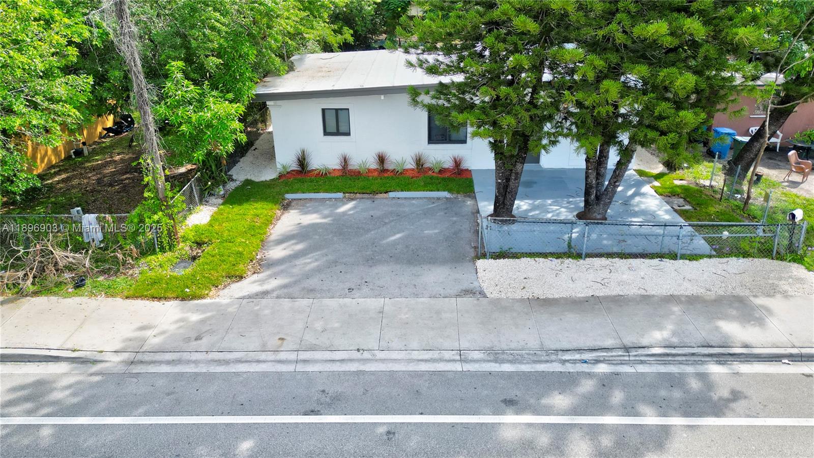 MIDDLE RIVER GARDENS - Residential