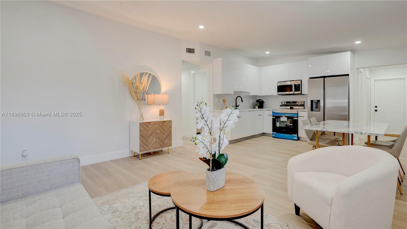 MIDDLE RIVER GARDENS - Residential