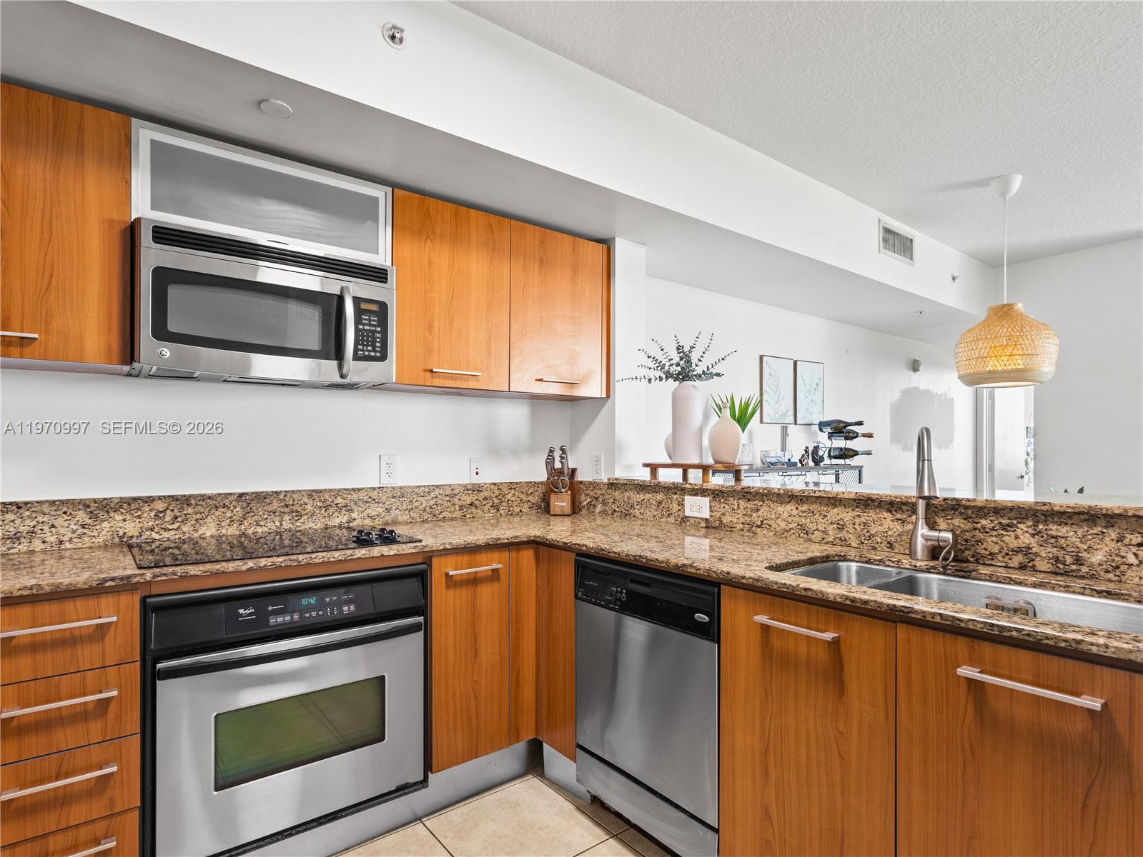 METROPOLIS II AT DADELAND - Residential