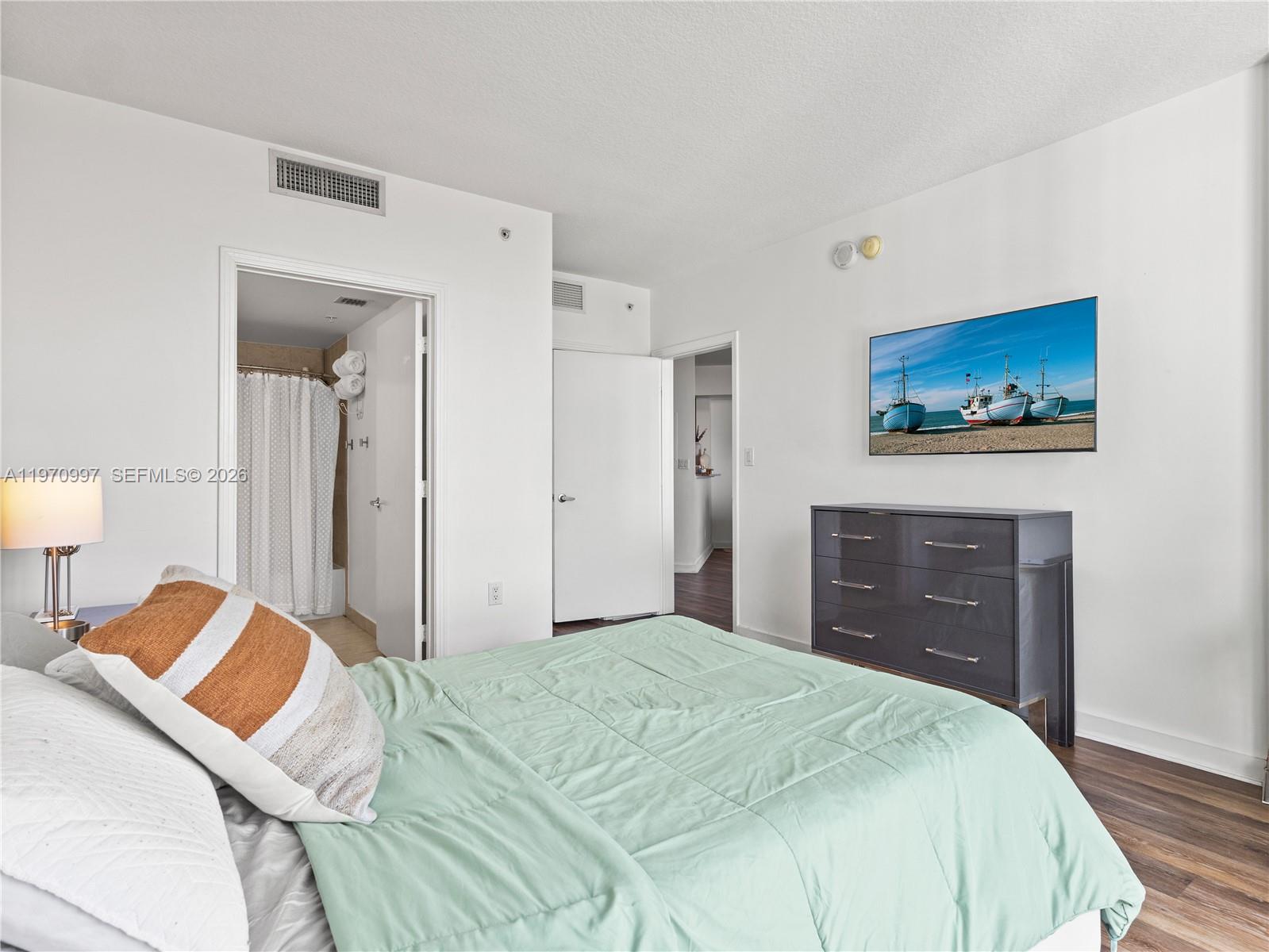 METROPOLIS II AT DADELAND - Residential