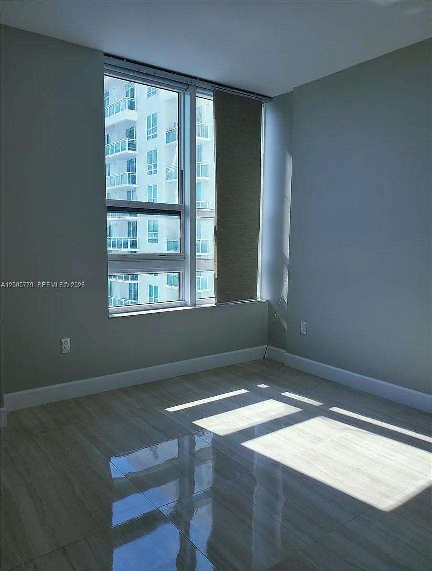 THE PLAZA 851 BRICKELL CO - Residential Lease