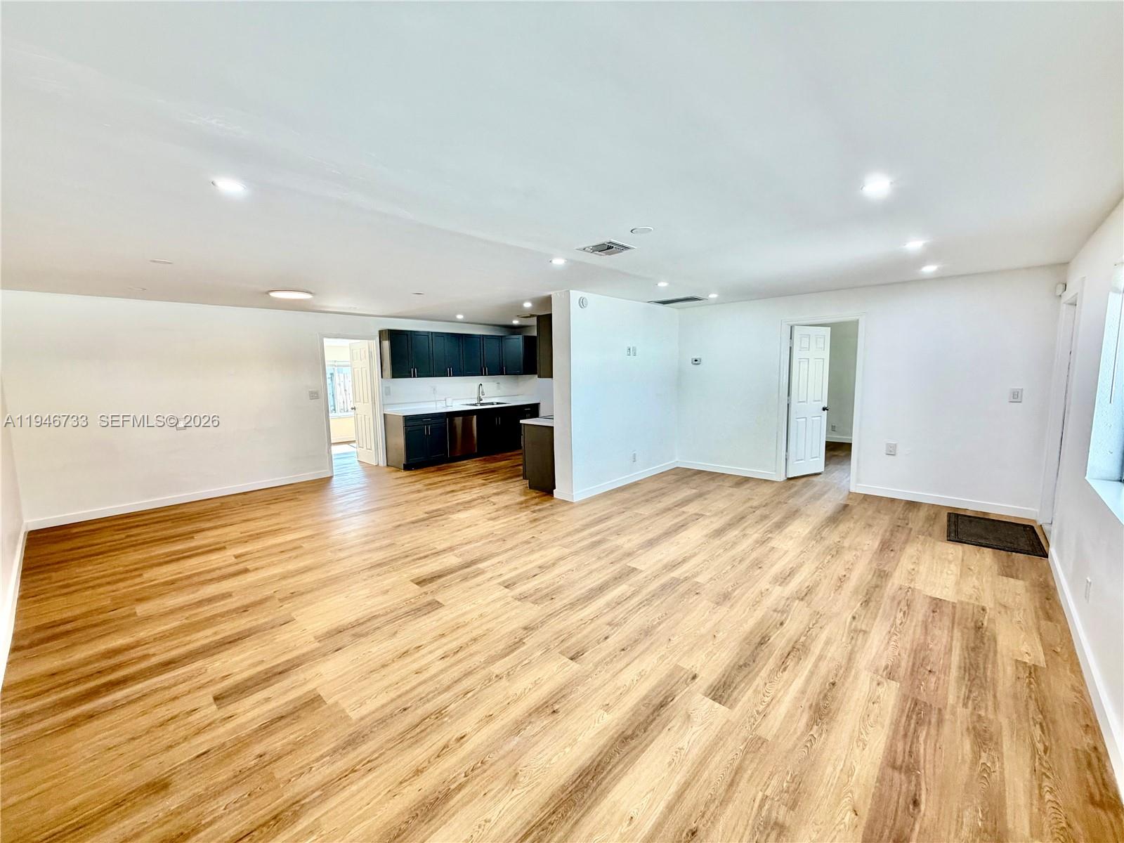 MIDDLE RIVER GARDENS - Residential