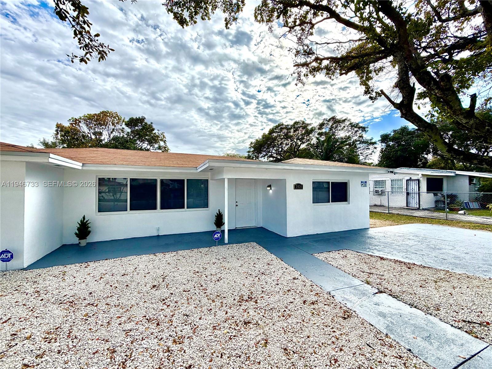 MIDDLE RIVER GARDENS - Residential