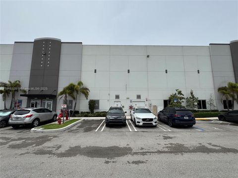 8565 W 44th Ave 109 Hialeah FL 33018