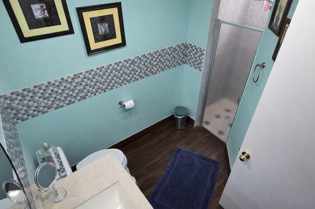 RAMBLEWOOD PLACE CONDO - Residential