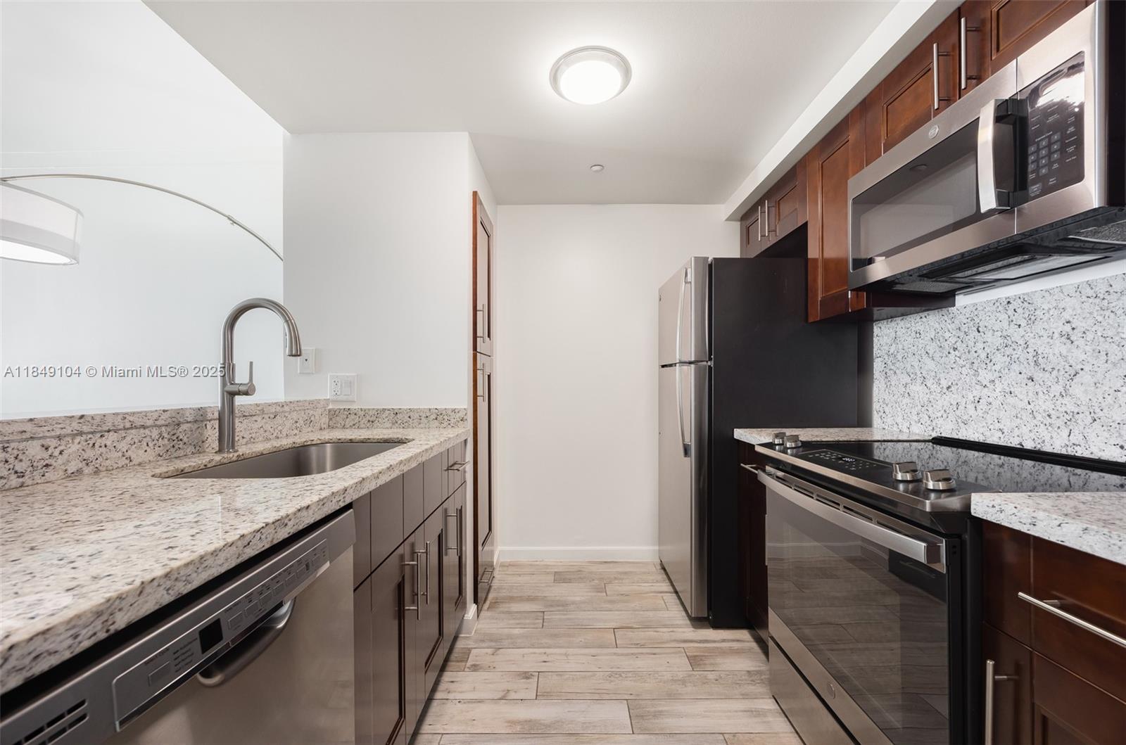 MUTINY PARK CONDO - Residential