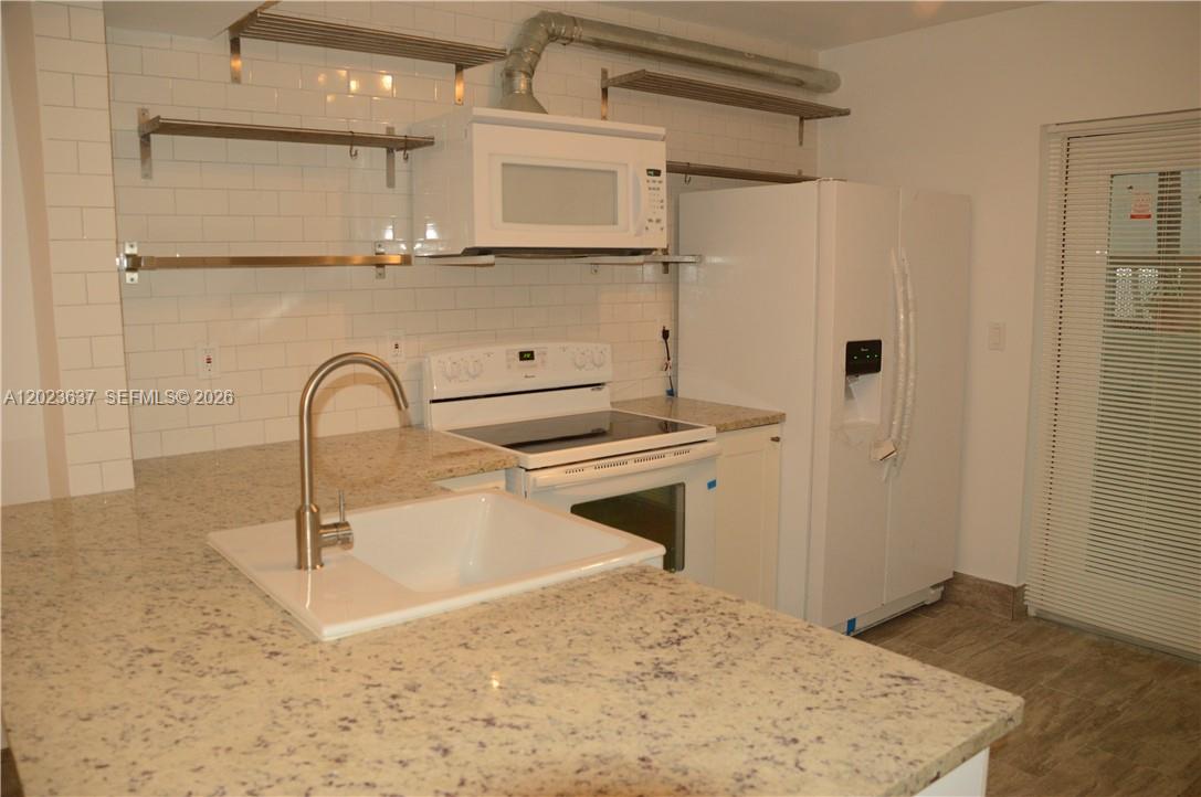 Michigan Twnhse Condo - Residential Lease