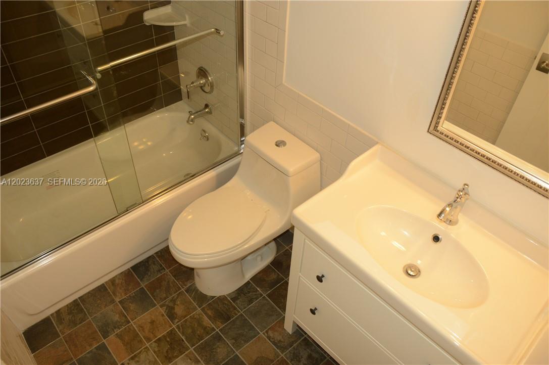 Michigan Twnhse Condo - Residential Lease