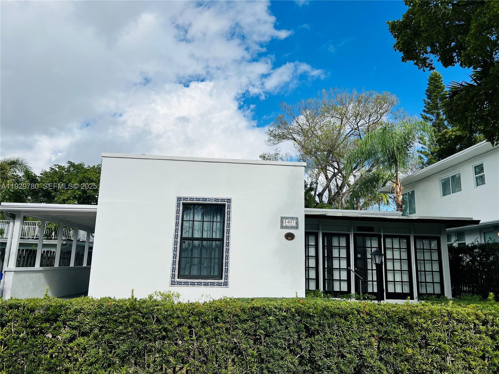 COLEE HAMMOCK - Residential Lease