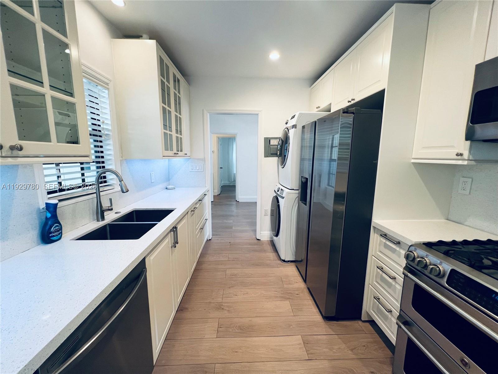 COLEE HAMMOCK - Residential Lease