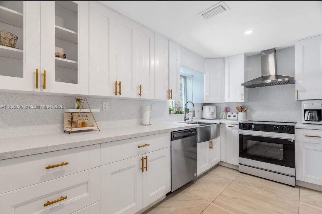3139 NW 45th St