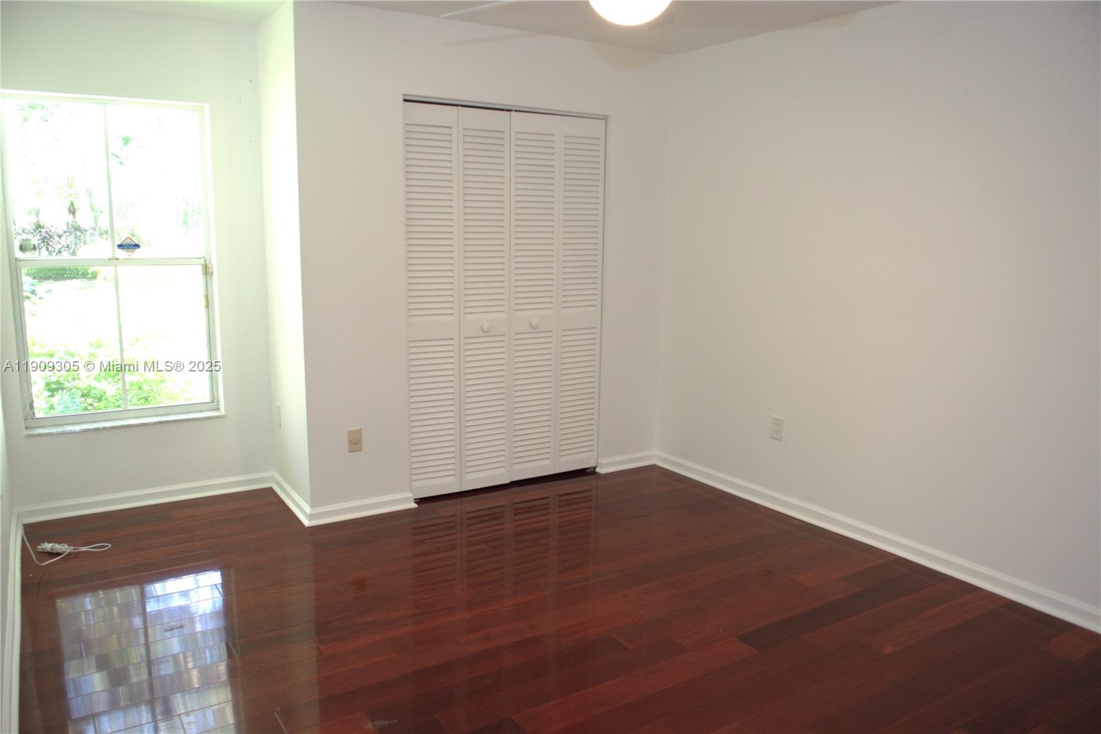 OLD CUTLER CREEK - Residential