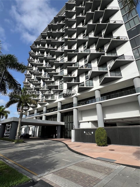 Photo of 5252 NW 85th Ave #1707, Doral, FL 33166 (MLS # A12044670)