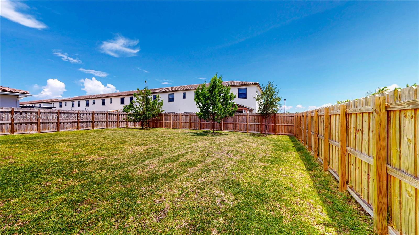 ESTATES AT SILVER PALM - Residential