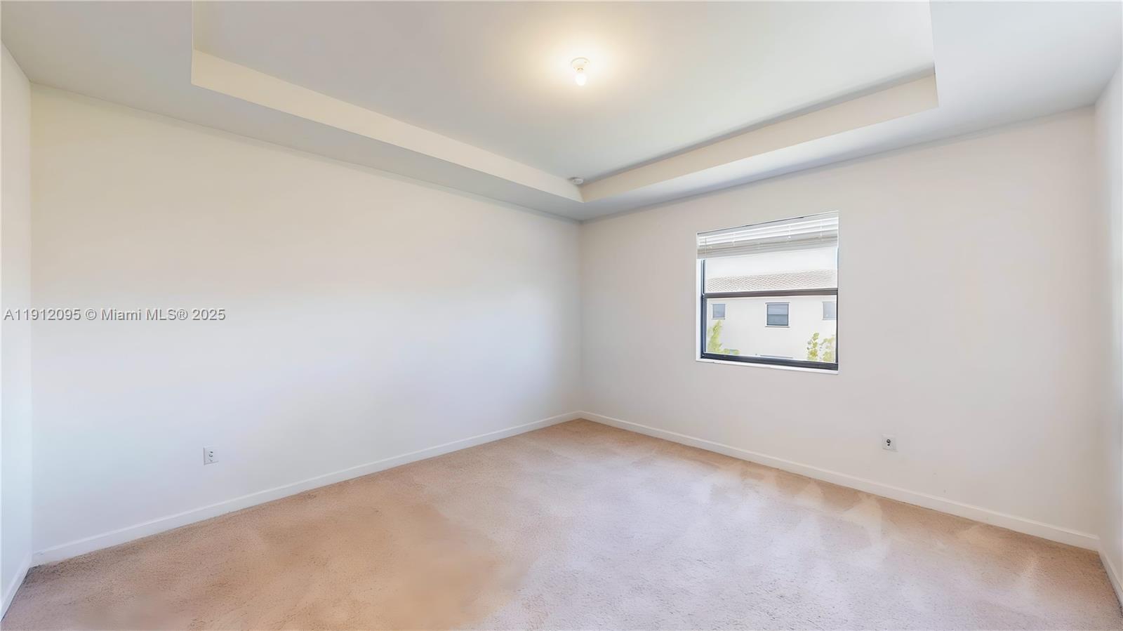 ESTATES AT SILVER PALM - Residential