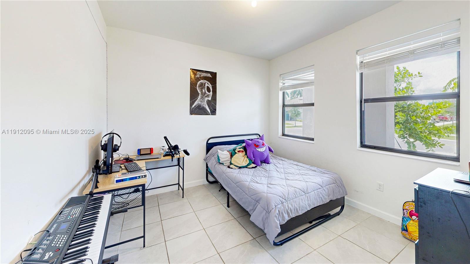 ESTATES AT SILVER PALM - Residential