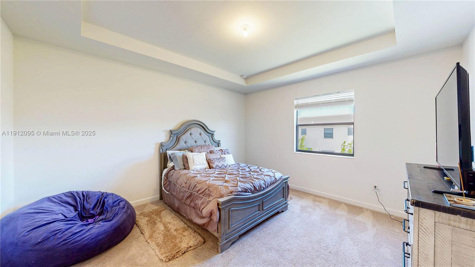 ESTATES AT SILVER PALM - Residential