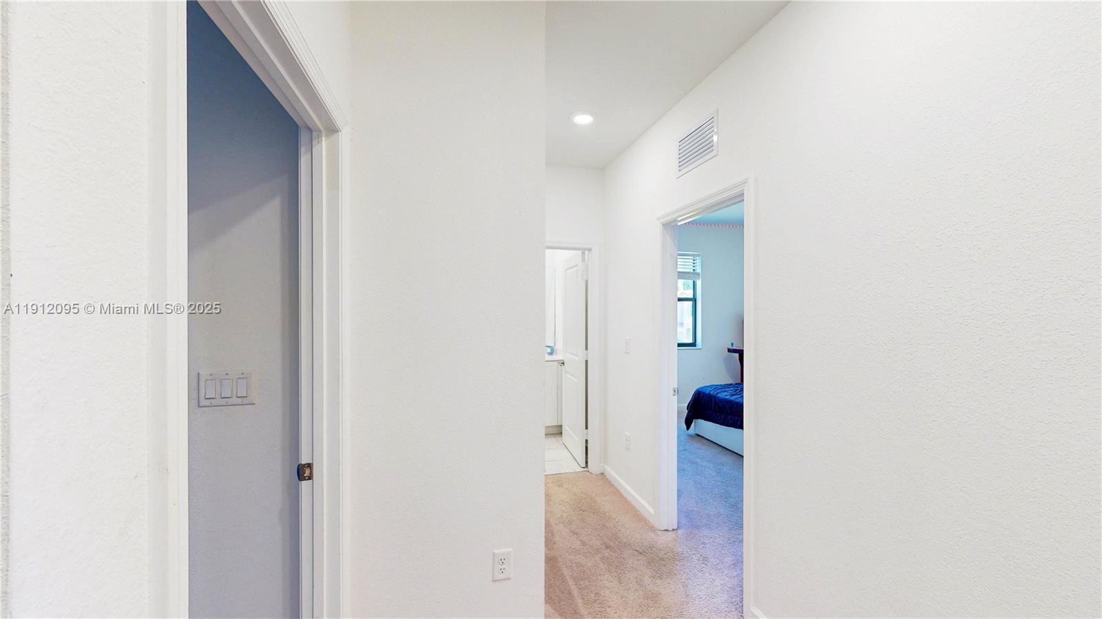 ESTATES AT SILVER PALM - Residential