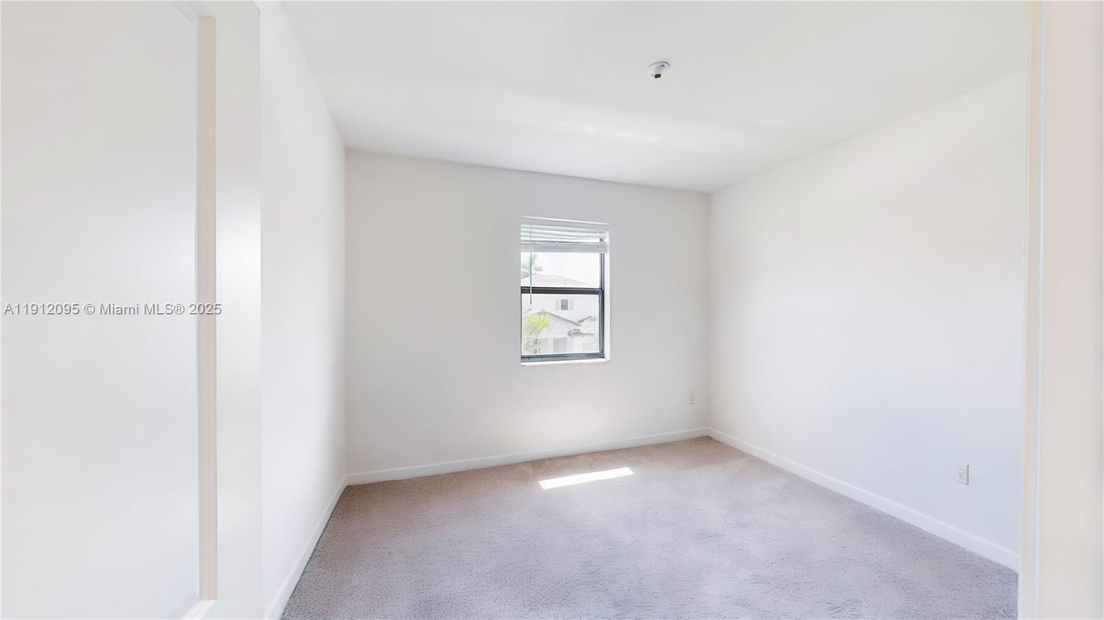 ESTATES AT SILVER PALM - Residential