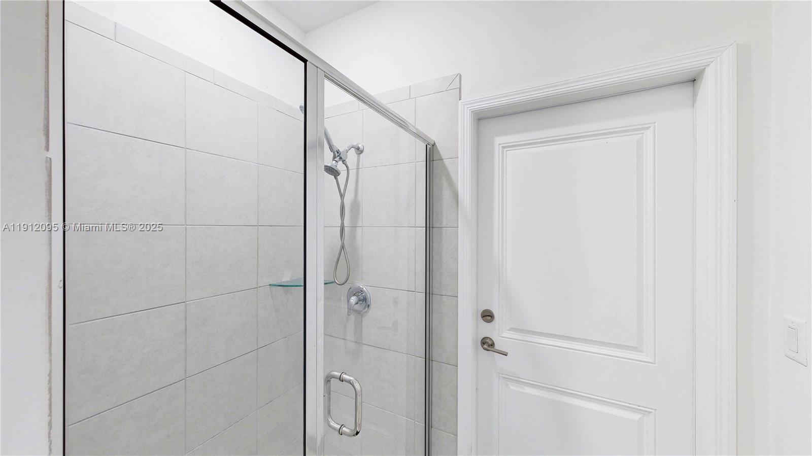 ESTATES AT SILVER PALM - Residential