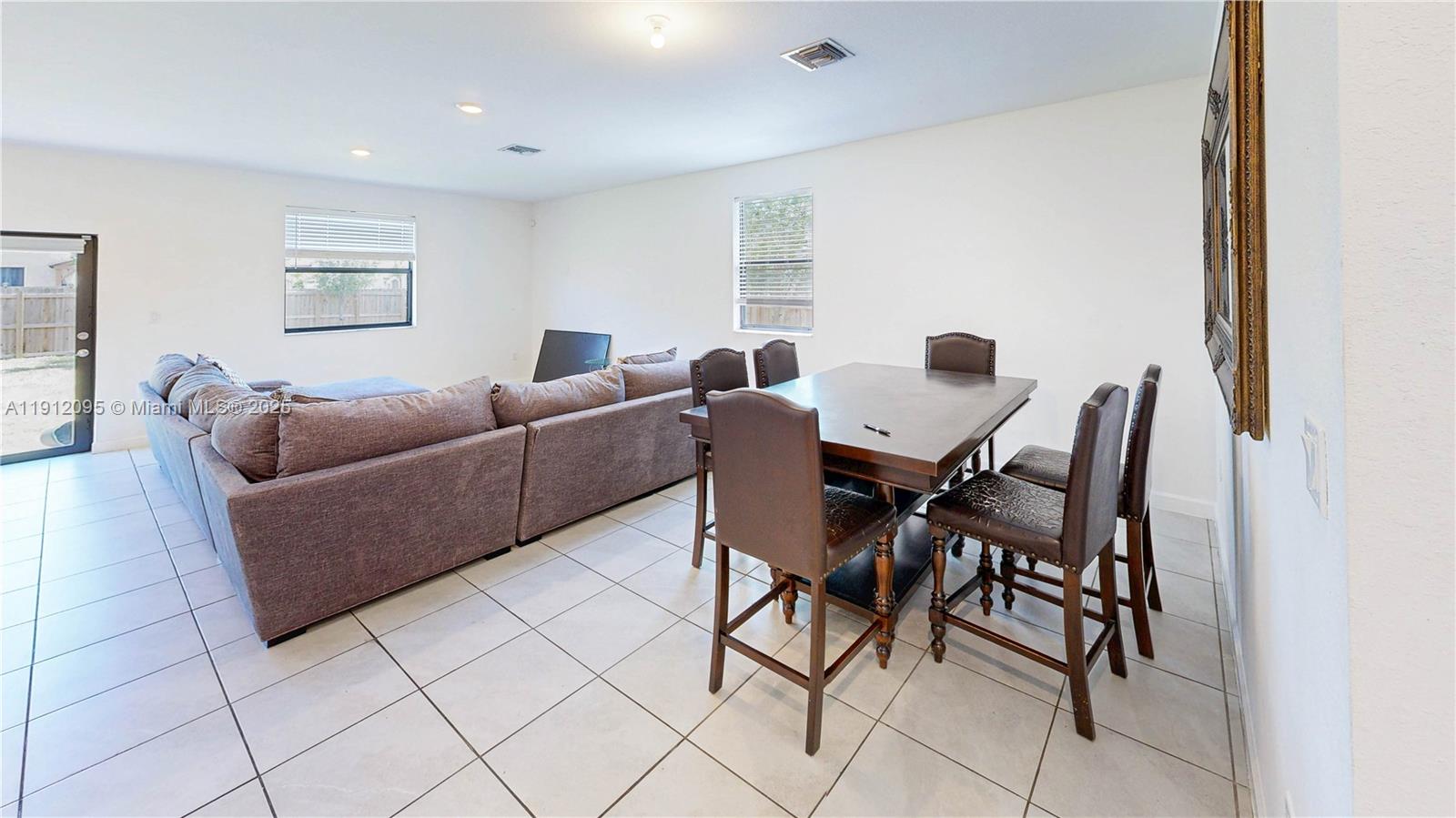 ESTATES AT SILVER PALM - Residential