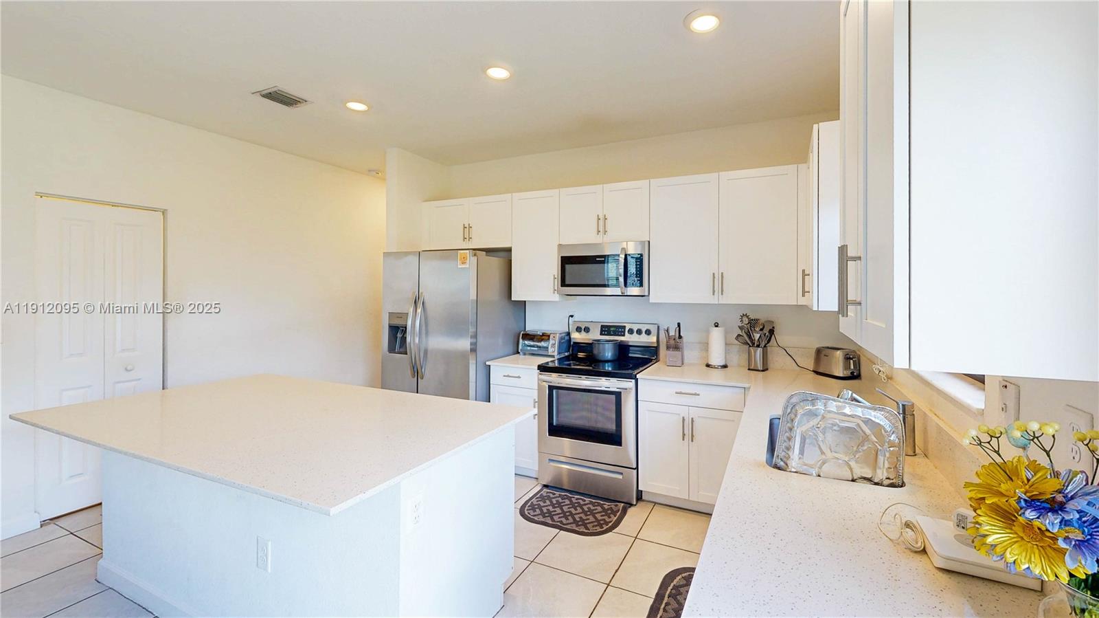 ESTATES AT SILVER PALM - Residential