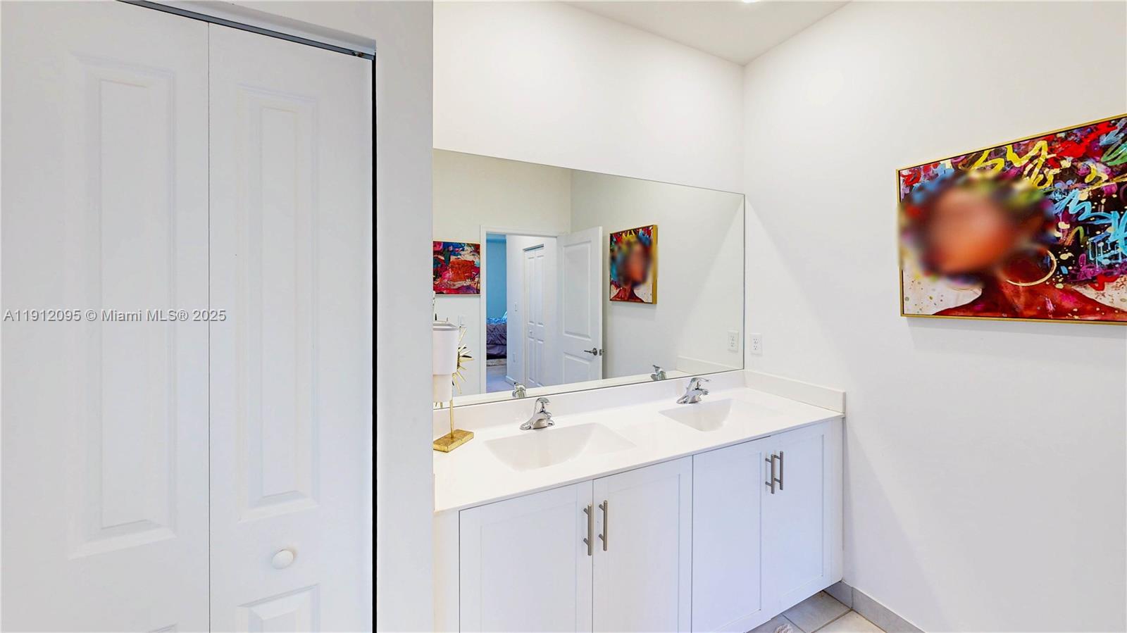 ESTATES AT SILVER PALM - Residential