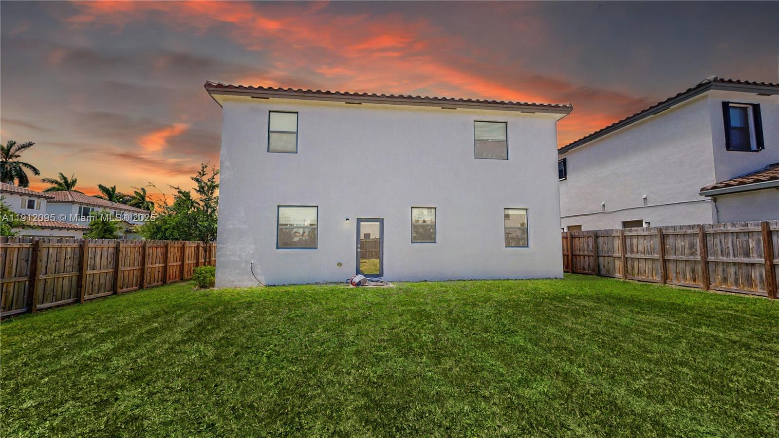 ESTATES AT SILVER PALM - Residential