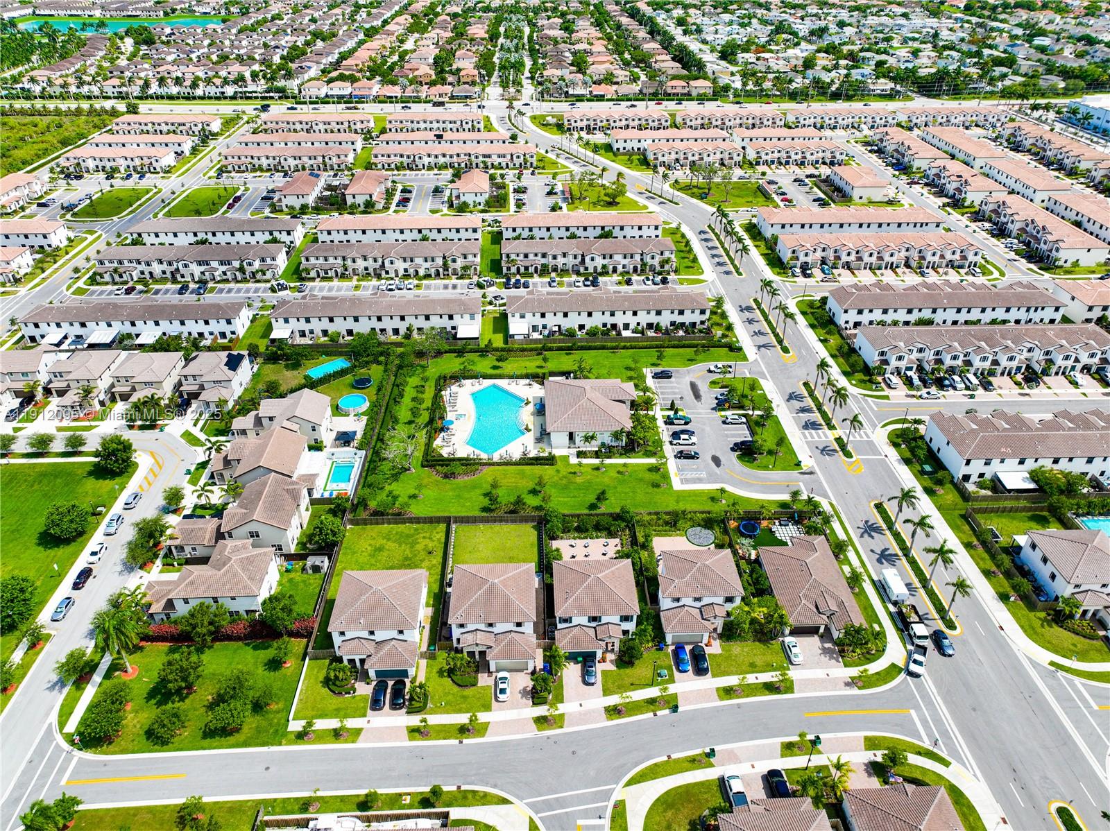 ESTATES AT SILVER PALM - Residential