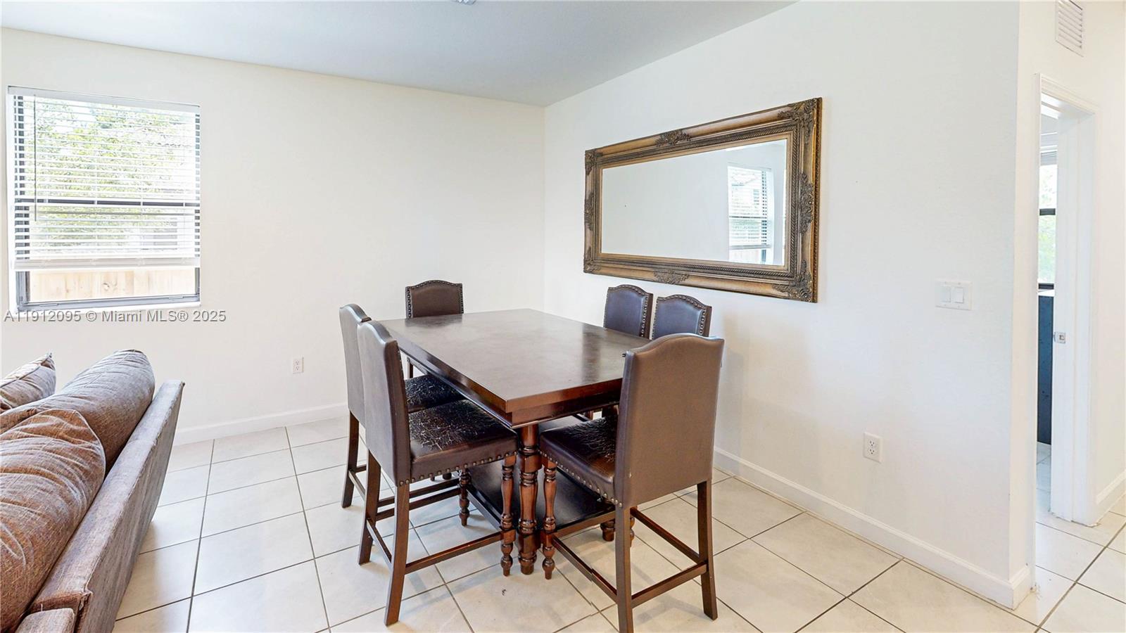 ESTATES AT SILVER PALM - Residential